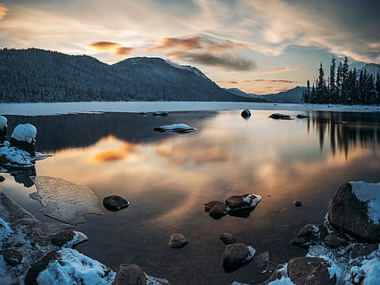 cos, aigua, blau, cel, fotografia, llac, al costat, muntanya, durant el dia, llac wenatchee, rock, reflexió, posta de sol, sortida del sol, naturalesa, neu, paisatge, hivern, gel, escenics, fred - temperatura, a l'aire lliure, bellesa a la natura, congelat, escena tranquil·la, núvol - cel, glacera, Serra, cap gent, escenics - natura, tranquil·litat, rock - object, sòlid, idíl·lic, escena no urbana, 5K, CC0, domini públic, lliure de regalies