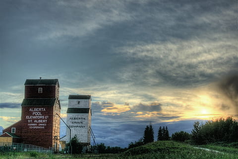 st albert, Canada, skyer, himmel, bygninger, korn elevatorer, landbrug, hdr, landskab, Land, landskabet, natur, uden for, aften, skumring, solnedgang, sky - himmel, bygget struktur, ingen mennesker, dramatisk himmel, arkitektur, plante, meddelelse, tekst, træ, skilt, vestlige script, udendørs, vejledning, Information, lav vinkel visning, skønhed i naturen, ro, 4K, CC0, offentligt domæne, royaltyfrie