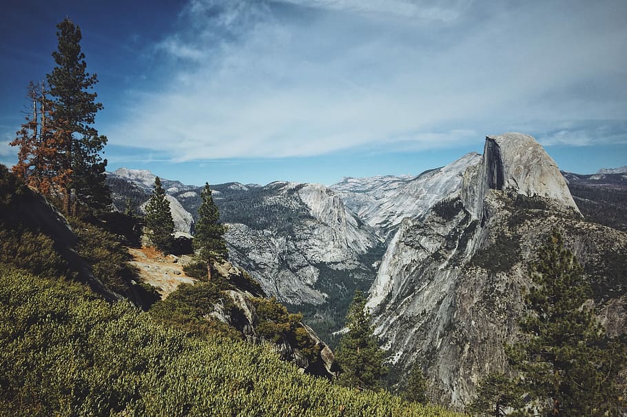 Landschaftsfotografie, Berge, braun, Bergketten, Berg, Wald, Himmel, Baum, Schlucht, Schönheit in der Natur, Szenen - Natur, ruhige Szene, Ruhe, Pflanze, wolke - himmel, Gebirge, Nicht-städtische Szene, Landschaft, Umgebung, Natur, Rock, Tag, keine Leute, solide, idyllisch, Fernbedienung, draußen, Formation, Gipfel, 4K