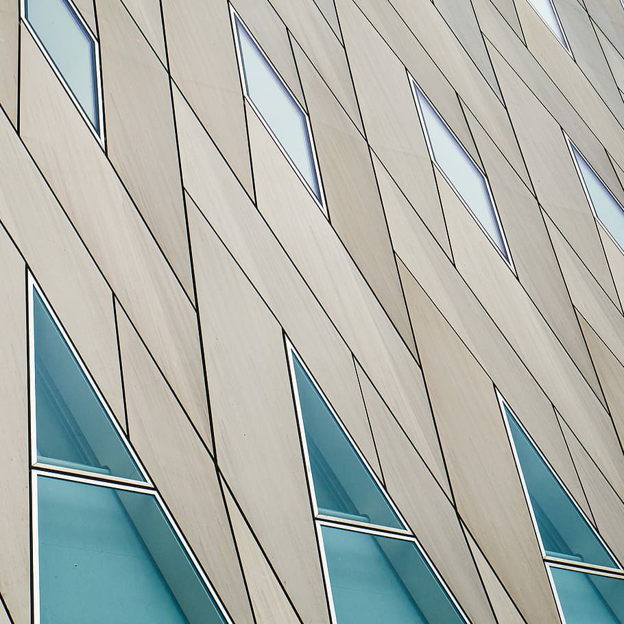 brilli, brillant, M'agrada, diamant, beix, blanc, verd, digital, fons de pantalla, paret, finestra, vidre, reflexió, buscant, disseny modern, arquitectura, maó, concret, mínim, suïssa, genève, Ginebra, dia, edifici, minimalisme, musée d'ethnographie, meg, estructura construïda, exterior de l'edifici, vidre - material, vista d’angle baix, exterior d’edifici d’oficines, modern, ciutat, patró, cap gent, marc complet, oficina, fons, cel, a l'aire lliure, llum solar, gratacels, funció de construcció, 2K