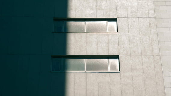 concreto, construção, horizontal, metade do windows, sombra, estojo cinza, janela, arquitetura, toronto, olho para cima, fotografia de rua, temperamental, cinzento, Preto, leve, estrutura construída, ninguém, recurso de construção de parede, exterior do edifício, dia, luz solar, cor branca, padronizar, parede, ao ar livre, madeira - material, origens, Entrada, quadro completo, porta, 4K, CC0, domínio público, royalty free