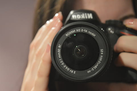 cabeça, mãos, Câmera, a tentativa, mão humana, mão, tecnologia, temas de fotografia, parte do corpo humano, lente - instrumento óptico, equipamento fotográfico, câmera - equipamento fotográfico, uma pessoa, câmera digital, fechar-se, segurando, fotografando, atividade, moderno, fotógrafo, adulto, lente - olho, câmera slr, câmera reflex digital single-lens, dedo, membro humano, 5K, CC0, domínio público, royalty free