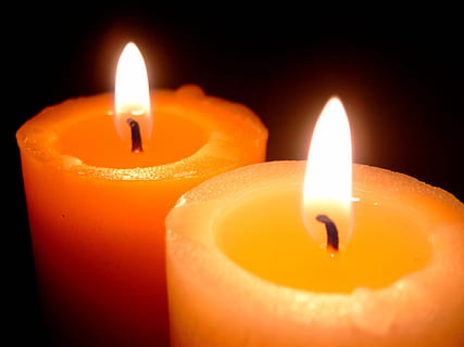candele, fiamma, luce, fuoco, lume di candela, cera, illuminare, bruciare, caldo, romantico, candela, illuminato, avvicinamento, calore - temperatura, in casa, ardente, nessuno, fuoco - fenomeno naturale, buio, natura, raggiante, colore arancione, attrezzatura per l'illuminazione, ambiente, stanza buia, fusione, luce - fenomeno naturale, luminosità, 1080P, CC0, dominio pubblico, privo di copyright