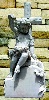 statue, Engel, barn, menneskelig repræsentation, skulptur, Kunst og håndværk, repræsentation, arkitektur, kreativitet, murbygningsfunktion, ingen mennesker, mandlig lighed, dag, bygget struktur, håndværk, historie, lav vinkel visning, udendørs, fortiden, bygning udvendig, sollys, religion, 2K, CC0, offentligt domæne, royaltyfrie