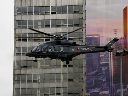helicóptero, Katowice, leonardo, augusta, exterior del edificio, estructura construida, arquitectura, transporte, modo de transporte, día, ciudad, nadie, al aire libre, militar, material de vidrio, edificio, vehículo aéreo, naturaleza, vista de ángulo bajo, comunicación, cielo, ventana, oficina, edificio de oficinas exterior, avión, 1080P, CC0, dominio público, libre de derechos