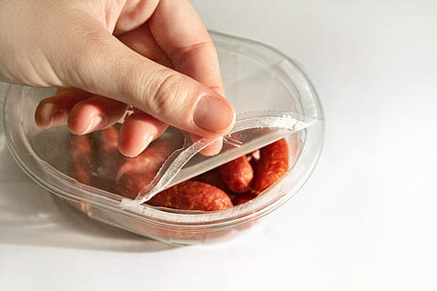 Packaging, Packed, Shell, thermoformable shell, pack, packaging material, human body part, human hand, one person, indoors, people, laboratory, hand, holding, food and drink, body part, human finger, food, finger, glass - material, science, studio shot, healthy eating, healthy lifestyle, education, inserting, crockery, 2K, CC0, public domain, royalty free
