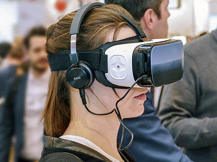 woman, using, vr headset, Vr, Glasses, Oculus, Virtual, Reality, virtual, reality, virtual reality, simulation, virtual world, adult, women, men, technology, people, camera - Photographic Equipment, photographing, caucasian Ethnicity, equipment, adults Only, photographer, virtual Reality Simulator, indoors, looking, headshot, two people, close-up, headphones, music, listening, arts culture and entertainment, portrait, focus on foreground, incidental people, leisure activity, young adult, occupation, activity, hands-free device, digital camera, 4K, CC0, public domain, royalty free