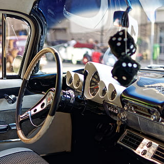 auto, vecchi tempi, classico, vecchio, settore automobilistico, veicolo, retrò, americano, modo di trasporto, mezzi di trasporto, veicolo terrestre, veicolo a motore, nessuno, interno del veicolo, avvicinamento, vetro - materiale, in casa, concentrarsi sulle conoscenze acquisite, riflessione, giorno, interno auto, trasparente, cultura artistica e intrattenimento, volante, tecnologia, cruscotto, lusso, ruota, 2K, CC0, dominio pubblico, privo di copyright