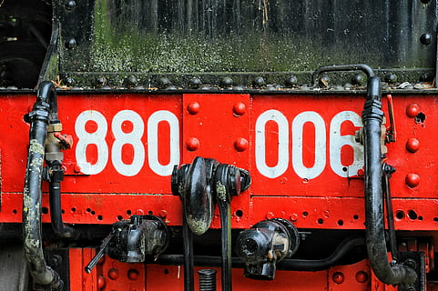trem, textura, ferro, ferrugem, cor, vermelho, transporte, metal, ninguém, modo de transporte, comunicação, fechar-se, dia, texto, Transporte ferroviário, trem - veículo, locomotiva, veículo terrestre, comboio a vapor, conexão, protecção, roteiro ocidental, ao ar livre, segurança, roda, 4K, CC0, domínio público, royalty free