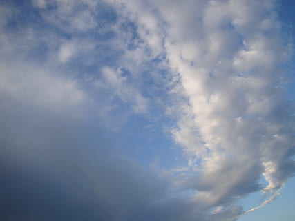 cielo, nuvole, vortice, giorno, nuvola - cielo, Inquadratura dal basso, bellezza nella natura, natura, blu, nessuno, Cloudscape, scenics - natura, all'aperto, la tranquillità, tempesta, sfondi, nuvoloso, cielo drammatico, ambiente, scena tranquilla, cielo lunatico, meteorologia, direttamente sotto, 2K, CC0, dominio pubblico, privo di copyright