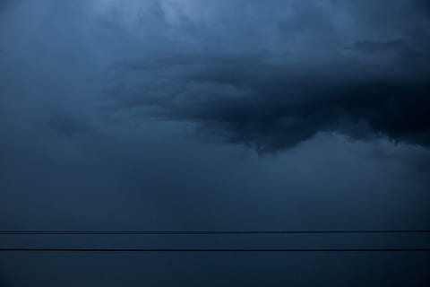 natur, bakgrund, klimat, moln, clouds, molnig, tvinga, meteorologi, regn, regnstorm, skrämmande, säsong, himmel, storm, stormig, moln - himmel, inget folk, skönhet i naturen, kabel-, miljö, storm moln, utomhus, skymning, elektricitet, kraft, lågvinkelvy, rökstapel, dramatisk himmel, scenics - natur, förorening, mulen, luftförorening, mörk, strömförsörjning, kraft i naturen, olycksbådande, 5K, CC0, offentligt domän, royaltyfria