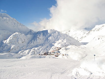 sant christoph, foto de paisatge, neu, cobert, muntanya, cel, núvol, gel, temperatura de fred, hivern, escenics - natura, núvol - cel, paisatge, bellesa a la natura, Color blanc, muntanya nevada, tranquil·litat, escena tranquil·la, medi ambient, dia, escena no urbana, naturalesa, Serra, cap gent, cim de muntanya, 1080P, CC0, domini públic, lliure de regalies