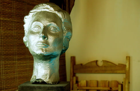 ansigt, statue, hoved, menneskelig kropsdel, menneskeligt ansigt, portræt, indendørs, voksen, Kunst og håndværk, menneskelig repræsentation, skulptur, repræsentation, kreativitet, tæt på, ingen mennesker, buste, mandlig lighed, håndværk, fokus på forgrunden, arkitektur, religion, spiritualitet, tro, murbygningsfunktion, historie, 4K, CC0, offentligt domæne, royaltyfrie