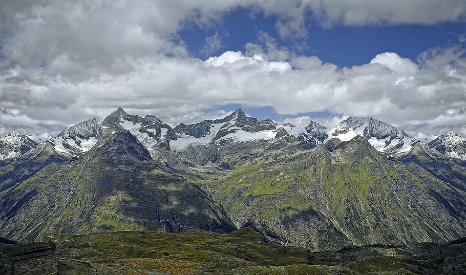 Natur, Gebirge, Berge, Wolken, blauer Himmel, Luft, Blau, Alpen, Schweiz, rein, Berg, Landschaft, Aussicht, Bergspitze, Felsen, Schnee, keine Leute, Tag, draußen, wolke - himmel, Umgebung, Himmel, Szenen - Natur, Schönheit in der Natur, ruhige Szene, kalte Temperatur, Ruhe, Winter, Reise, Nicht-städtische Szene, schneebedeckter Berg, Gipfel, Nadelbaum, Angebot, 2K