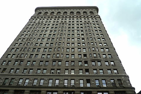 rascacielos, ventana, perspectiva, arquitectura, ciudad, exterior del edificio, estructura construida, al aire libre, vista de ángulo bajo, edificio, altura maxima, edificio de oficinas exterior, cielo, torre, nadie, oficina, día, naturaleza, moderno, Distrito residencial, repetición, apartamento, 2K, CC0, dominio público, libre de derechos