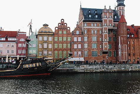 Photos, Gdansk, Poland, architecture, old town, tenement house, canal, amsterdam, nautical Vessel, netherlands, europe, river, urban Scene, famous Place, city, building Exterior, cityscape, history, cultures, travel, water, tourism, built Structure, transportation, travel Destinations, old, house, town, outdoors, day, waterfront, building, mode of transportation, sky, nature, residential district, incidental people, gondola - traditional boat, 4K