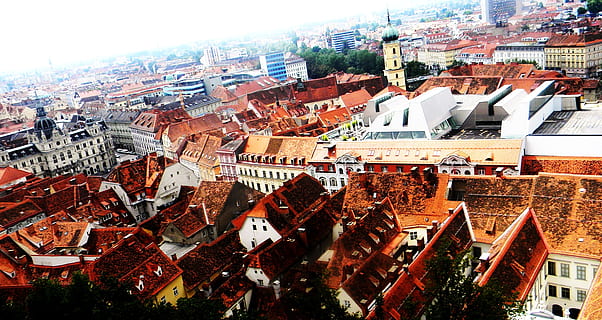 Graz, styria, menara Jam, Austria, kota, rumah, eksterior bangunan, Arsitektur, struktur yang dibangun, distrik perumahan, atap, bangunan, Cityscape, ramai, tampilan sudut tinggi, hari, alam, langit, masyarakat, di luar rumah, kehidupan kota, pemandangan kota, genteng, 2K, CC0, domain publik, bebas royalti