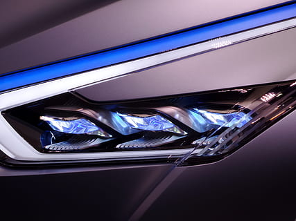 Auto, Vorderseite, Ausstellungsraum, Prototyp, Fahrzeug, Automobil, Design, Blau, Nahansicht, Technologie, keine Leute, drinnen, Tag, beleuchtet, Glas - Material, Feuer, Transportmittel, Kommunikation, Natur, Lichtanlage, Verbrennung, Reflexion, Metall, Zeichen, schwarze Farbe, Landfahrzeug, Licht - natürliches Phänomen, Hintergründe, lila, 5K, CC0, gemeinfrei, lizenzfrei