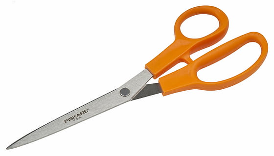 oranžové fiskars nůžky, nůžky, střih, fiskars, řezání, papír, pracovního nástroje, kov, vystříhnout, jeden objekt, bílé pozadí, studio shot, ostrý, zařízení, uvnitř, nástroj, ruční nářadí, ocel, člověk objekt, Rukojeť, muž, slitina, obsazení, detail, Krejčí, průmyslové vybavení, 2K, CC0, veřejná doména, bez autorských práv