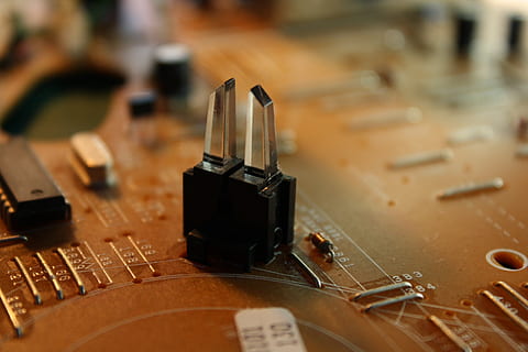 technique, circuit imprimé, électronique, vieux, recyclage, optique, microprocesseur, Embrayage, perturbation, isärplockad, ouvrir, fermer, équipement, à l'intérieur, La technologie, métal, se concentrer sur le premier plan, la musique, personne, équipement audio, instrument de musique, outil de travail, mise au point sélective, contrôle, équipement musical, culture artistique et divertissement, bouton, table, Industrie électronique, industrie, atelier, équipement électrique, composant électrique, 4K, CC0, domaine public, libre de droits