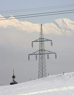 arus, menara gereja, strommast, energi, musim dingin, tiang listrik, listrik, pemandangan, saluran listrik, salju, gunung, alam, Alpen Eropa, lift ski, di luar rumah, suhu dingin, kabel, koneksi, teknologi, scenics - alam, warna putih, keindahan di alam, langit, Sumber Daya listrik, kereta gantung, tidak ada orang, bahan bakar dan pembangkit listrik, gunung berselimut salju, pegunungan, 1080P, CC0, domain publik, bebas royalti