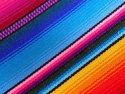 Blau, Rosa, rot, Textil-, Hängematte, Streifen, Regenbogen, mehrfarbig, Hintergründe, Muster, Farben, abstrakt, Nahansicht, gestreift, Makro, Farbbild, Material, lebendige Farbe, texturiert, Vollbild, Variation, Wahl, keine Leute, Markt, Verkauf, drinnen, Kleidung, Textilindustrie, gewebte, Stillleben, Verkaufsdisplay, 4K, CC0, gemeinfrei, lizenzfrei