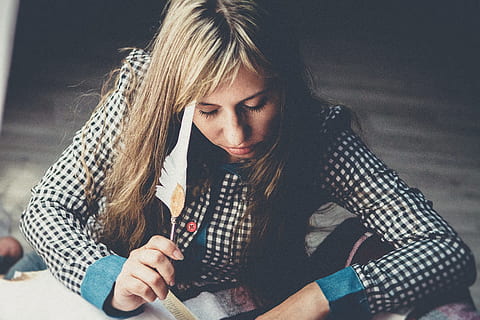 schreiben, Schriftsteller, Stift, Papier-, Buch, Kreativität, Mädchen, schreibt, Brief, Botschaft, Haar, junger Erwachsener, Frau, eine Person, lange Haare, Lebensstile, Erwachsene, junge Frau, Kind, blondes Haar, Frauen, suchen, kabellose Technologie, Schönheit, Teenager, Verbindung, schöne Leute, Frisur, Hipster - Person, schöne Frau, menschliches Haar, 5K, CC0, gemeinfrei, lizenzfrei