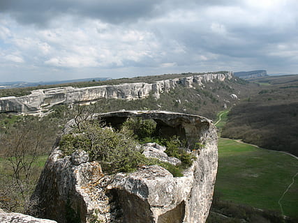 Krym, eski kerman, jaro, mrak - nebe, Příroda, nebe, den, nikdo, venku, krajina, hora, scén, stavba, Skála, krása v přírodě, scenics - příroda, rock - objekt, pevný, životní prostředí, přistát, klidné scény, klid, rostlina, strom, destinace, formace, 2K, CC0, veřejná doména, bez autorských práv