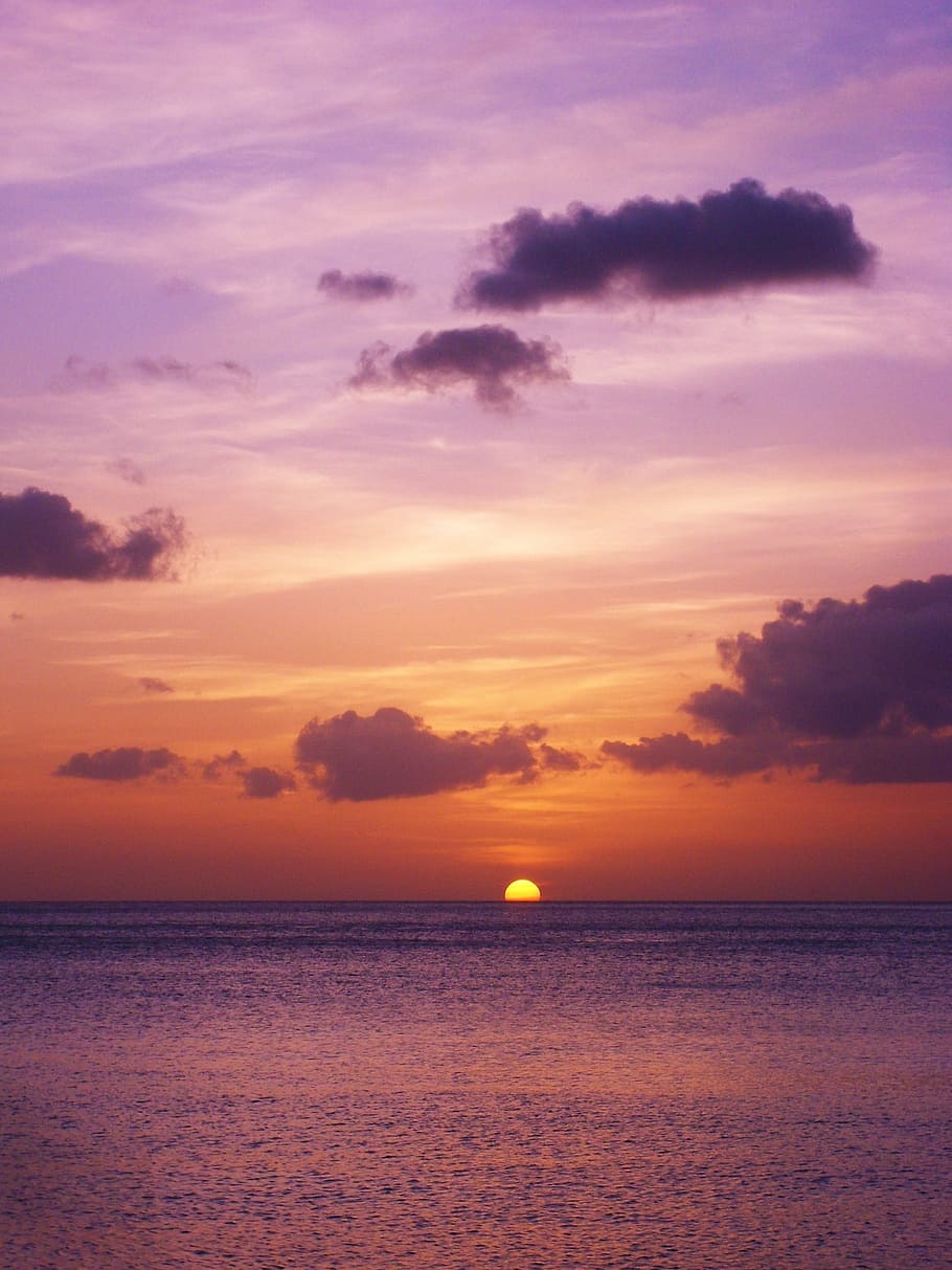 solnedgang, lilla, orange, skyer, tusmørke, ocean, aften, sol, himmel, landskab, berolige, skønhed, solnedgang på havet, sommer, farver, violet, rød, hav, scenics - natur, skønhed i naturen, horisont, ro, sky - himmel, rolig scene, horisont over vand, vand, orange farve, idyllisk, natur, ingen mennesker, strand, havnefronten, dramatisk himmel, udendørs, romantisk himmel, 2K