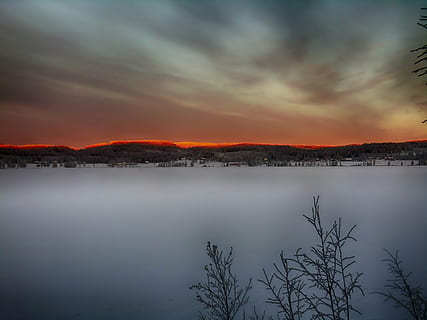 augalų, apsupti, sniegas, saulėlydis, miškas, medžiai, miškai, kraštovaizdį, vaizdingas, žiemą, Vista, saulės šviesa, dangus, debesys, pobūdį, išorėje, kaime, Švedija, hdr, lauke, debesis - dangus, grožis gamtoje, vaizdai - gamta, ramioje scenoje, ramybė, vanduo, nėra žmonių, oranžinė spalva, medis, ežeras, ne miesto scenoje, idiliškas, atspindys, šalta temperatūra, 4K, CC0, Viešasis domenas, nemokamai