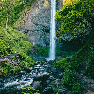Holz, Landschaft, Natur, Wasser, Kaskade, Umgebung, Stürze, fließen, Blätter, Mutter Natur, Bewegung, Berg, draußen, Pflanzen, Fluss, Felsen, szenisch, Strom, Sommer-, Zeitraffer, Reise, Bäume, Wasserfälle, nass, wild, Wald, Wasserfall, Szenen - Natur, Schönheit in der Natur, fließendes Wasser, Pflanze, Baum, Rock, Rock - Objekt, Langzeitbelichtung, solide, Nicht-städtische Szene, Kraft in der Natur, Land, Leistung, keine Leute, fließend, fallendes Wasser, Regenwald, 2K, CC0, gemeinfrei, lizenzfrei