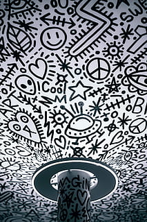 tæt på, Foto, hvid, sort, tapet, graffiti, mønster, doodle, pen, fedt nok, hjerte, indendørs, ingen mennesker, murbygningsfunktion, design, Kunst og håndværk, blomstermønster, badeværelse, kreativitet, dag, repræsentation, høj vinkel visning, metal, bruser, stilleben, natur, menneskelig repræsentation, belysningsudstyr, loft, 5K, CC0, offentligt domæne, royaltyfrie