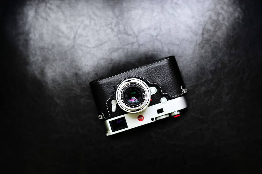 tæt, fotografering, sølv, kompakt, kamera, sort, grå, Milc, platform, Leica, omvendt, læder, teknologi, fotografering temaer, kamera - fotografisk udstyr, tæt på, retro stylet, indendørs, studio skud, sort farve, sort baggrund, fotografisk udstyr, kunstkultur og underholdning, ingen mennesker, enkelt objekt, musik, vignet, stilleben, antik, analog, nostalgi, natteliv, 5K