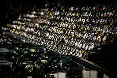 selectief, focus fotografie, geassorteerd, polshorloges, selectieve aandacht, fotografie, kijk maar, kraam, geen mensen, overvloed, grote groep objecten, binnenshuis, dag, supermarkt, eten en drinken, versheid, bedrijf, voedsel, kleinhandel, markt, stilleven, arrangement, detailopname, in een rij, architectuur, zeevruchten, nacht, vis, te koop, 5K, CC0, publiek domein, royaltyvrij