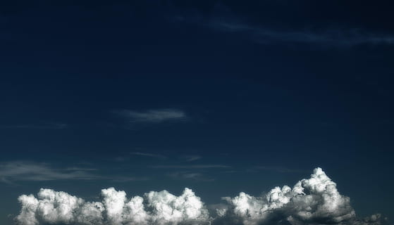 pilviä, valkoinen, harmaa, taivas, pilvi, sininen, pilvi - taivas, cloudscape, taustat, dramaattinen taivas, luonto, tuuli, ympäristö, pilvinen, moody sky, valkoinen väri, kauneus luonnossa, ilmapiiri, pörröinen, ei ihmisiä, tumma, maisemat - luonto, ulkona, ohut, meteorologia, abstrakti, ilmasto, abstrakti tausta, kirkas, 4K, CC0, public domain, rojaltivapaa