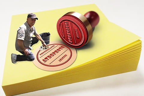Block, Hinweis, Puffer, Bürobedarf, Randnotiz, Männer, Menschen, Gelb, Nur ein Mann, drinnen, eine Person, Nur Männer, Text, halten, Essen und Trinken, Studioaufnahme, Kommunikation, High Angle View, Lebensstile, rot, westliche Schrift, weißer Hintergrund, Sitzung, Musikausrüstung, Stillleben, Stehen, in voller Länge, 5K, CC0, gemeinfrei, lizenzfrei