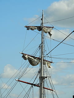 ship, boot, sea, channel, port, north sea, friesland, holland, netherlands, water, lake, sailing vessel, mast, sailing mast, sail, sky, cloud - sky, low angle view, pole, nautical vessel, sailboat, nature, day, no people, rope, mode of transportation, transportation, outdoors, sailing ship, sailing, blue, complexity, travel, power supply, yacht, rigging, electrical equipment, 4K, CC0, public domain, royalty free