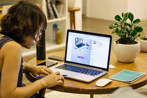 woman, sitting, front, macbook, pro, office work, studying, office, working, computer, work at home, working from home, person, wireless technology, technology, communication, laptop, connection, internet, computer network, table, using laptop, adult, indoors, one person, women, business, furniture, using computer, 5K, CC0, public domain, royalty free