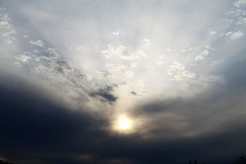 Himmel, Wolken, Sonnenuntergang, Sonnenaufgang, Blau, Wolken Himmel, Natur, Weiß, Himmel Wolken, Wetter, Wolken des blauen Himmels, Licht, Tag, Sommer-, Platz, Wolkengebilde, Farbe, Luft, Sonnenlicht, Meteorologie, Umgebung, flauschige, sonnig, wolkig, Kumulus, hoch, Klima, hell, blauer himmel hintergrund, draußen, Sonne, blauer Himmel, Landschaft, klar, wolke - himmel, Schönheit in der Natur, Ruhe, Szenen - Natur, keine Leute, Hintergründe, Flachwinkelansicht, Sonnenstrahl, ruhige Szene, idyllisch, Dramatischer Himmel, Licht - natürliches Phänomen, hell erleuchtet, 4K, CC0, gemeinfrei, lizenzfrei