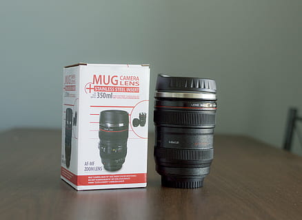 Becher, Getränk, Box, Zielsetzung, Bild, Gerät, Fotografie, Objekt, Kamera - Fotoausrüstung, Text, westliche Schrift, Kommunikation, keine Leute, drinnen, Finanzen, Technologie, Papiergeld, Geschäft, Sicherheit, Stillleben, Währung, soziale Themen, Tabelle, Studioaufnahme, Großbuchstabe, Lebensmittel, Essen und Trinken, Verbindung, Wirtschaft, 5K, CC0, gemeinfrei, lizenzfrei