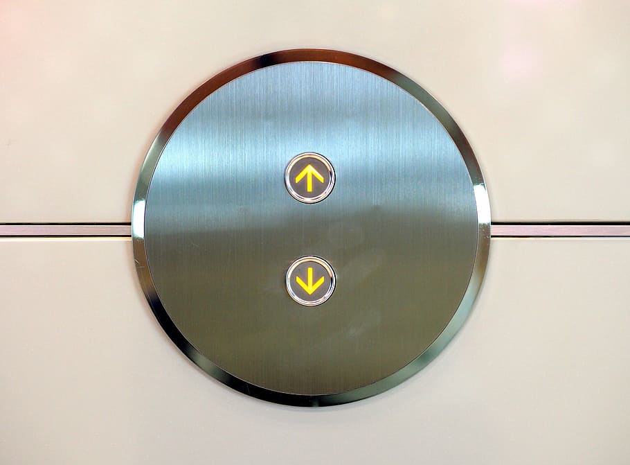 led, skiltning, knap, trykke, elevator, kontrollere, pressen, rejse, cirkel, stål, musik, sport, teknologi, ingen mennesker, indendørs, metal, geometrisk form, form, tæt på, sølvfarvet, rustfrit stål, legering, design, skinnende, glas - materiale, udstyr, direkte over, murbygningsfunktion, lukket, loft, trykknap, 4K