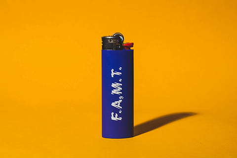 mėlynas vienkartinis žiebtuvėlis, mėlyna, bic, vienkartiniai, lengvesnis, studija, objektą, išsamiai, makro, spalvotas fonas, patalpose, vienas objektas, tekstą, nėra žmonių, geltona, Iš arti, paprastumas, Vakarų scenarijus, komunikacijos, konteineris, oranžinė spalva, kopijavimo vietos, kuro ir energijos gamyba, numeris, finansuoti, kūrybiškumas, pranešimą, 5K, CC0, Viešasis domenas, nemokamai
