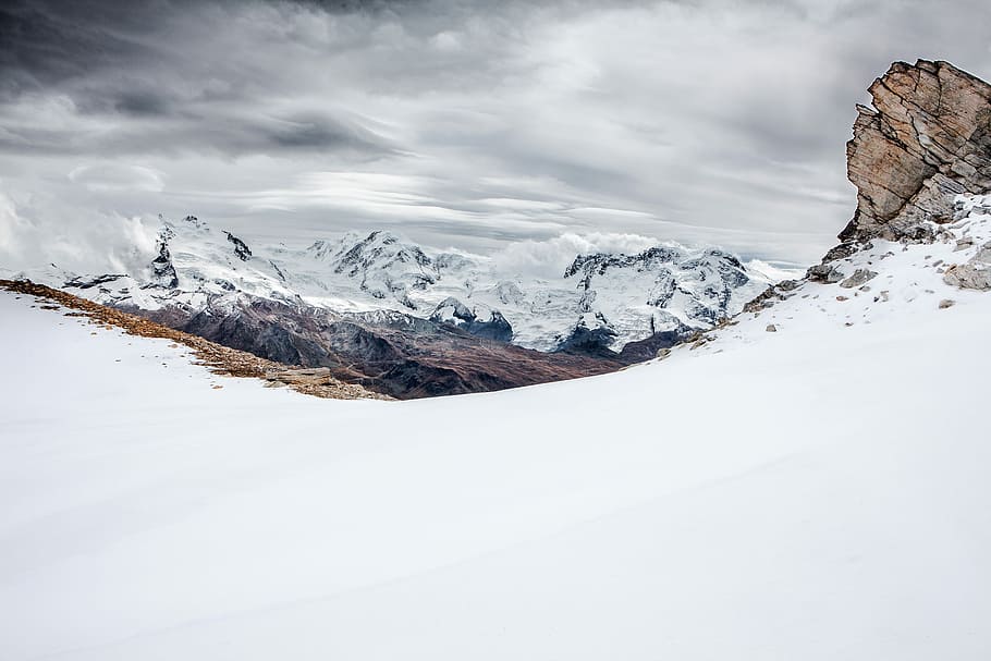 maro, Munte, acoperit, zăpadă, întuneric, noros, cer, acoperite cu zăpadă, stâncă, nor, natură, drumeții, swiss alp, Elveţia, alp, iarnă, temperatura rece, scenice - natura, mediu inconjurator, frumusețe în natură, peisaj, nor - cer, de munte, un munte acoperit de zăpadă, culoare alba, liniște, nici o persoana, îngheţat, zi, în aer liber, gheaţă, varf de munte, 2K