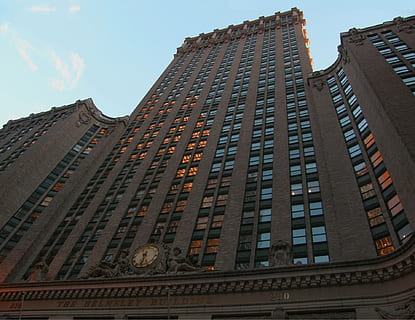 Gebäude, Winkel Perspektive, Hintergrund, Kontrast, Höhe, Himmel, Wolken, kommerziell, Büro, Stadt, Manhattan, New York, gebaute Struktur, die Architektur, Gebäudehülle, Flachwinkelansicht, keine Leute, Tag, Natur, Fenster, große Höhe, draußen, Bürogebäude außen, klarer Himmel, Wolkenkratzer, modern, Turm, Wohngegend, Reiseziele, Wohnung, 1080P, CC0, gemeinfrei, lizenzfrei