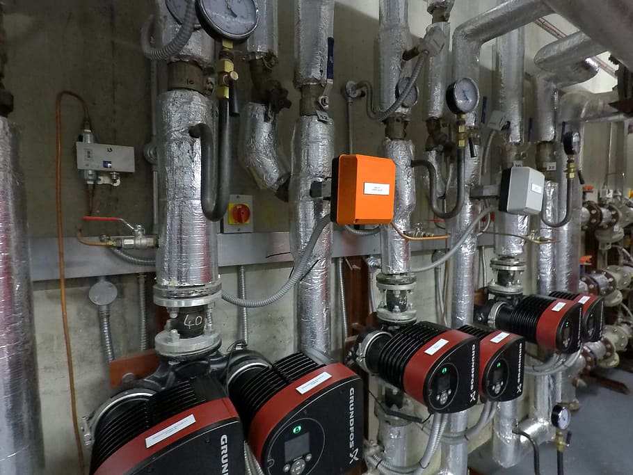 potrubí, dálkového vytápění, vodní pumpy, stoupačky, energie, průmysl, technologie, továrna, zařízení, stroje, řízení, kov, trubka - trubka, nikdo, uvnitř, spojení, strojní část, detail, paliva a energie, měřidlo, ventil, elektřina, zdroj napájení, v řadě, složitost, strojní ventil, průmyslové vybavení, 4K