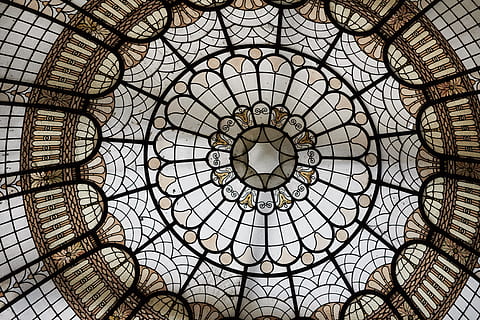 model, abstract, structura, artă, geometric, fundal de ecran, formă, retro, sticlă, ornament, arhitectură, fundal, construită, tavan, în interior, nici o persoana, dom, vedere unghiulară joasă, cerc, proiecta, geometrică, artă și sculptură, caracteristică arhitecturală, imediat mai jos, zi, cadru complet, destinații de călătorie, cupolă, istorie, lucarnă, arhitectură și artă, bogat ornamentat, concentric, 4K, CC0, domeniu public, fără drepturi de autor