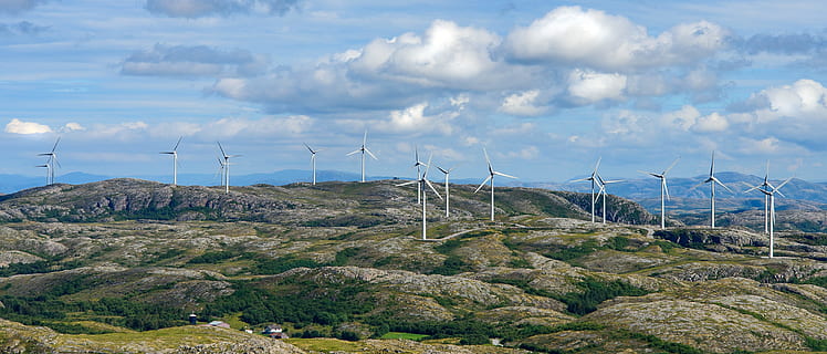 molino, viento, poder, montaña, la naturaleza de la, puntos de vista, paisaje, Noruega, conservación del medio ambiente, turbina eólica, turbina, ambiente, energía eólica, energía renovable, energía alternativa, generación de combustible y energía, cielo, tecnología, problemas sociales, naturaleza, nube - cielo, belleza en la naturaleza, recursos sustentables, tierra, electricidad, nadie, fuente de alimentación, al aire libre, poder en la naturaleza, 4K, CC0, dominio público, libre de derechos