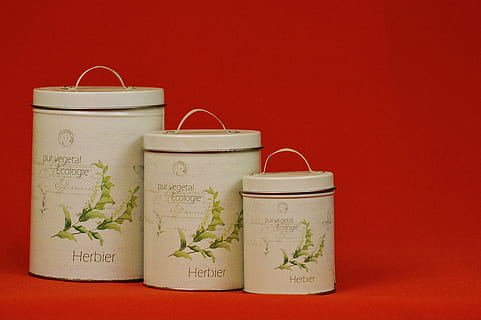 lagerbeholdere, opbevaring, dåser, praktisk, butik, beholder, küchendeko, dekorative, riffel, farvet baggrund, studio skud, tekst, indendørs, rød, ingen mennesker, vestlige script, gruppe af objekter, meddelelse, mad og drikke, papir, stor gruppe af objekter, ikke-vestlige script, mad, Kunst og håndværk, rød baggrund, kinesisk mad, 5K, CC0, offentligt domæne, royaltyfrie