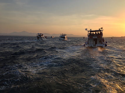 Fischerboote, Meer, Ölbohrinsel, Öl Industrie, Industrie, Benzin, Petroleum, Wasser, Natur, Kraftstoff- und Stromerzeugung, Erdgas, bohren, Sonnenuntergang, Strand, draußen, Himmel, Schönheit in der Natur, Szenen - Natur, wolke - himmel, orange Farbe, Transport, Ufergegend, Horizont über Wasser, Wasserfahrzeug, Transportmittel, Welle, Bewegung, Horizont, 2K, CC0, gemeinfrei, lizenzfrei